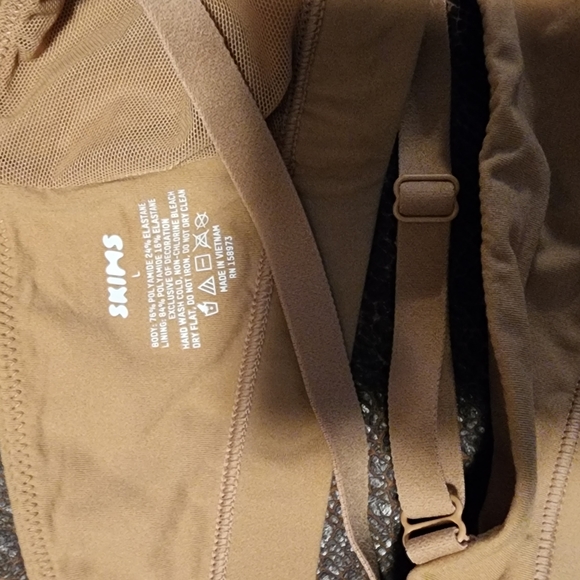 SKIMS Fits Everybody Crossover Bralette Size L NEW - Picture 7 of 8